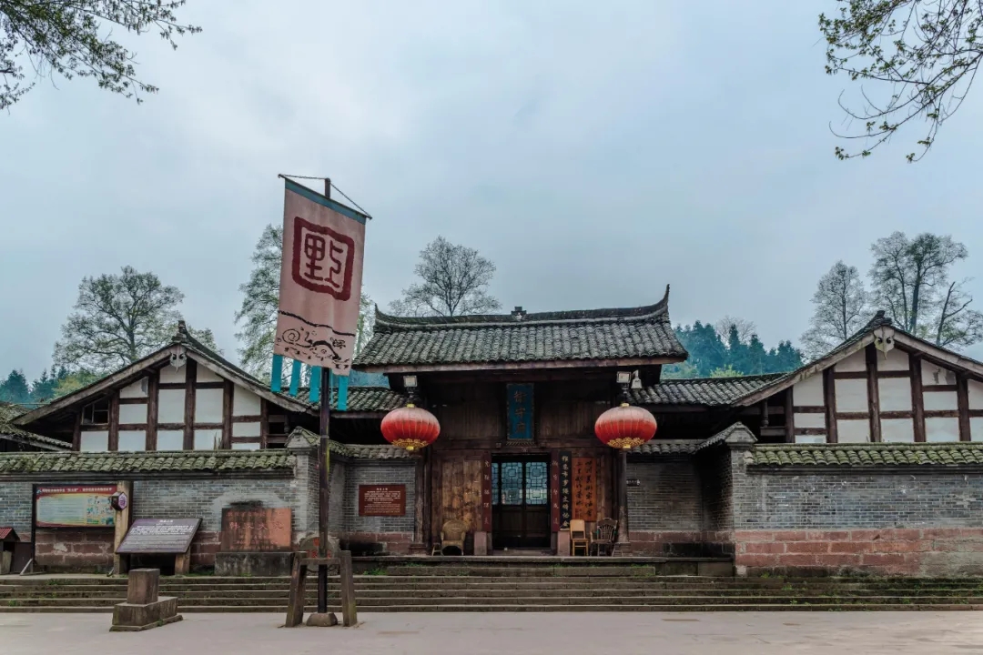 農(nóng)業(yè)農(nóng)村部部長唐仁健：村莊建成什么樣？依靠誰來建？資金怎么來？