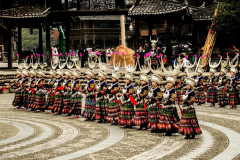 一年花10萬旅行，老年人玩出萬億市場